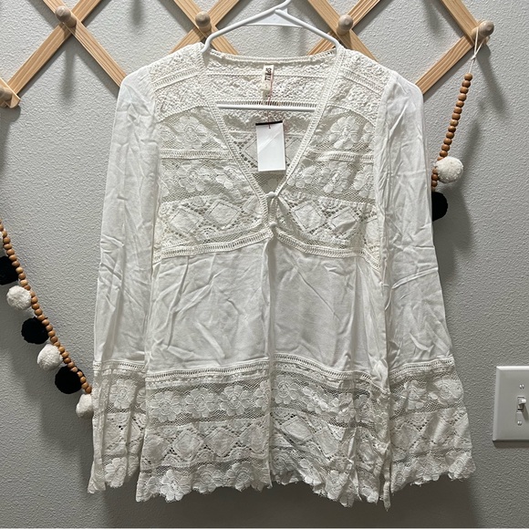 Spell Tops - SPELL Sienna Lux Lace Top